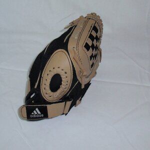 Adidas TS9500BB Youth Baseball Softball Glove 9.5” Right Hand Throw Black & Tan